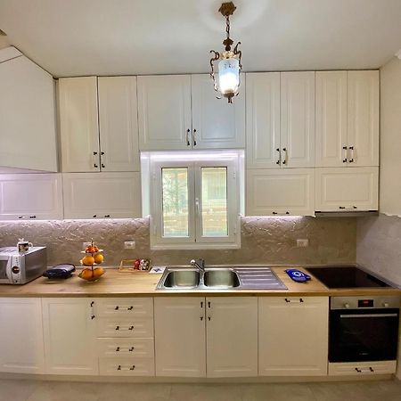 הוילה סרנדה Tani'S House מראה חיצוני תמונה