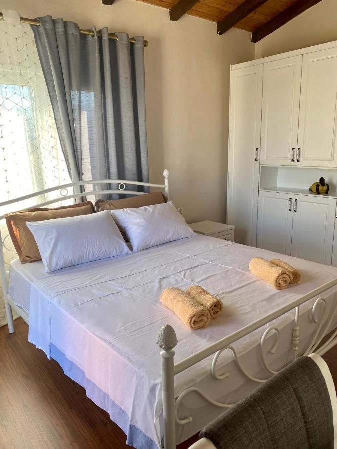 הוילה סרנדה Tani'S House מראה חיצוני תמונה