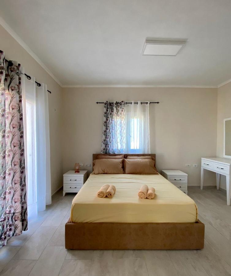 הוילה סרנדה Tani'S House מראה חיצוני תמונה
