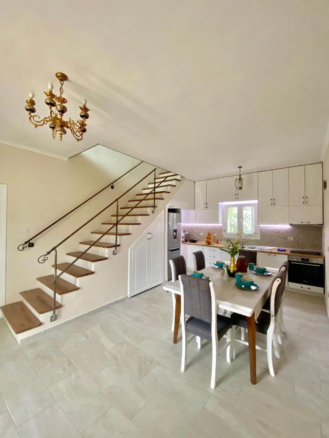 הוילה סרנדה Tani'S House מראה חיצוני תמונה
