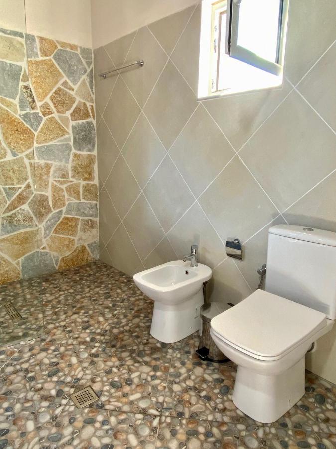 הוילה סרנדה Tani'S House מראה חיצוני תמונה