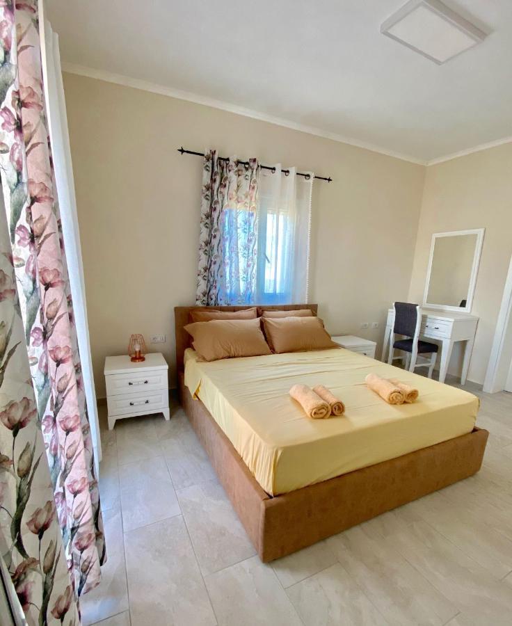 הוילה סרנדה Tani'S House מראה חיצוני תמונה