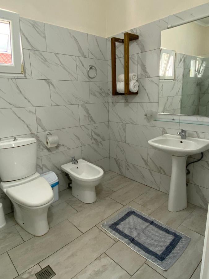 הוילה סרנדה Tani'S House מראה חיצוני תמונה