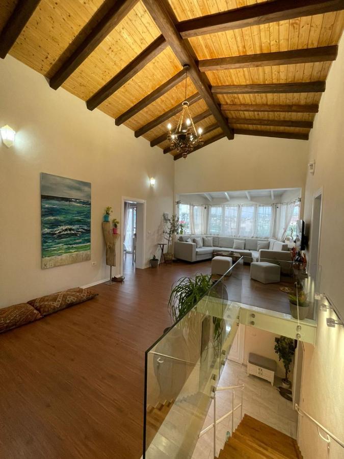 הוילה סרנדה Tani'S House מראה חיצוני תמונה